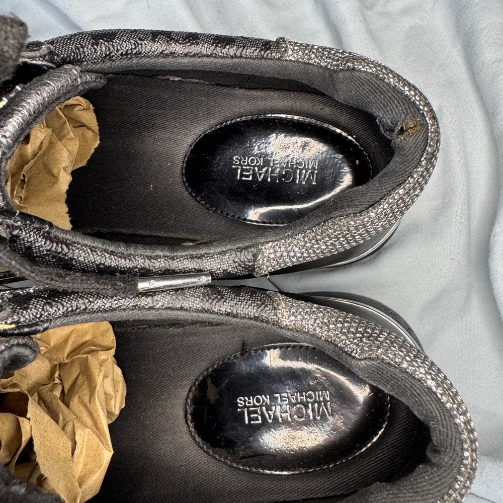 Michael Kors Black & Silver Metallic Logo Sneakers – Women’s Size 10 - Picture 6 of 7